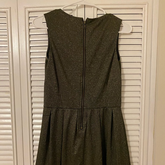 Green sparkly dress - Picture 2 of 3